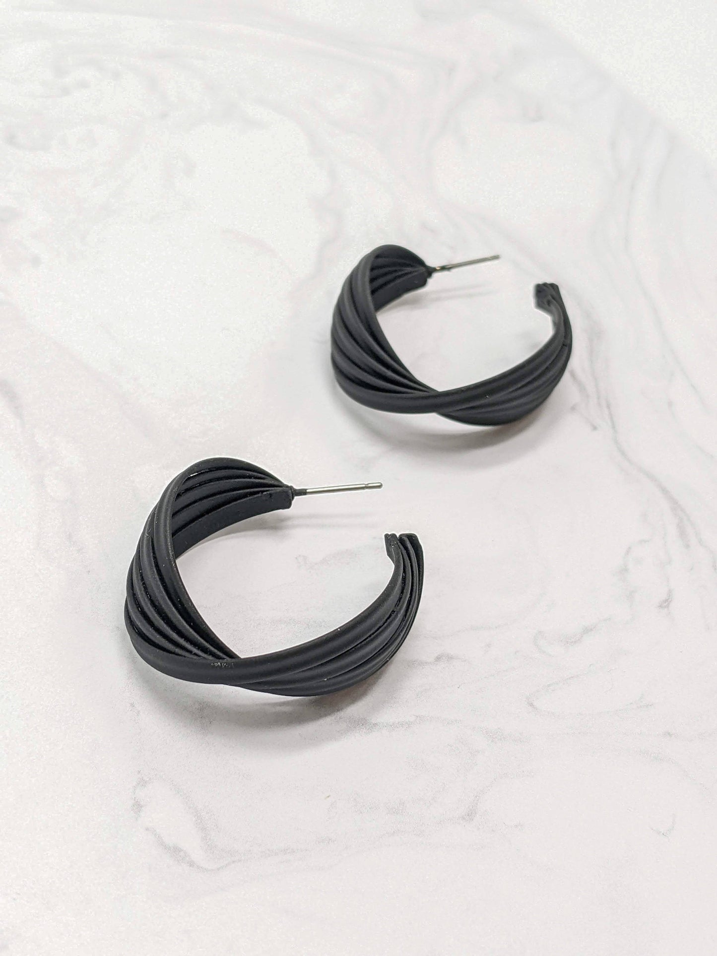 Hermione Earrings Black