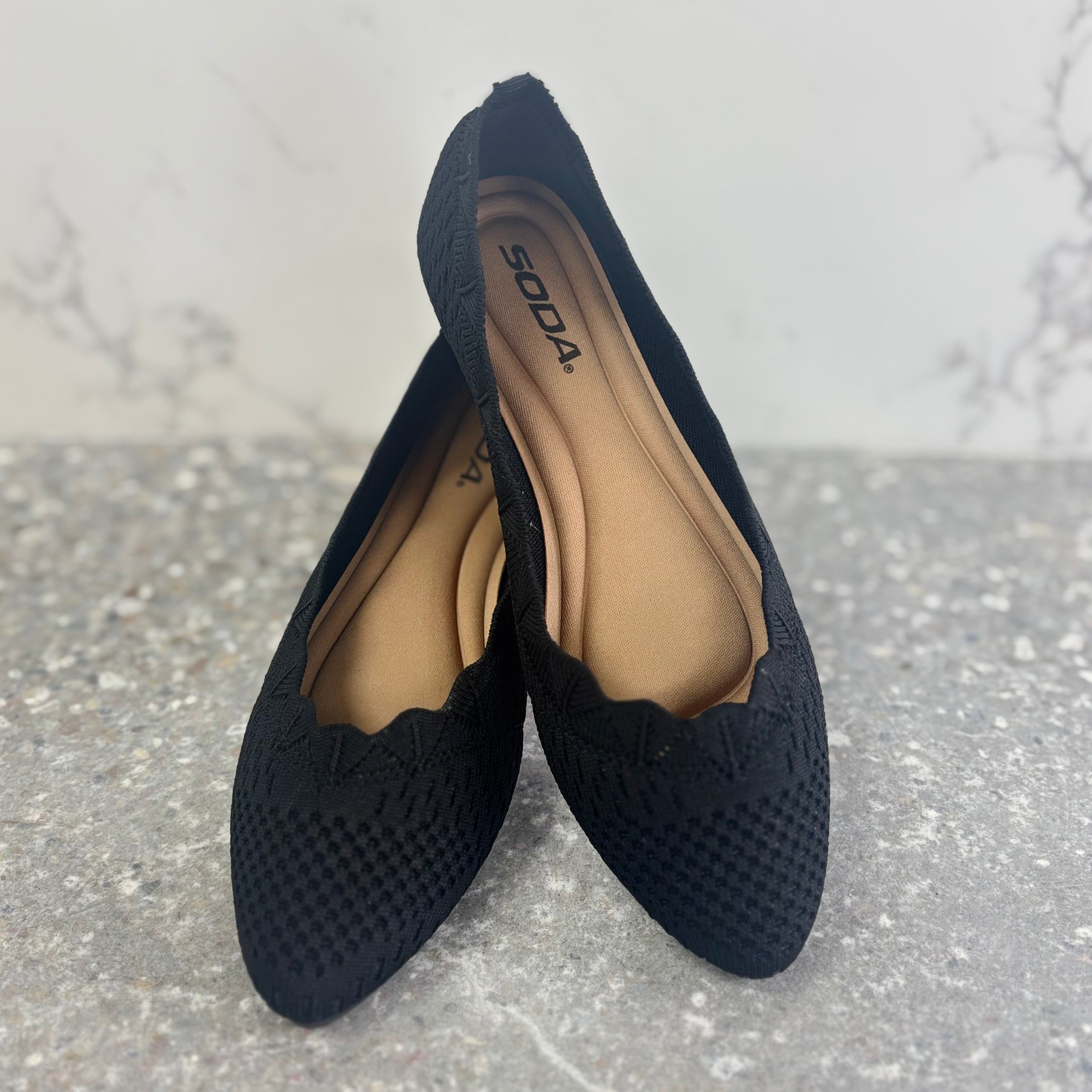 Black Kosta Flats