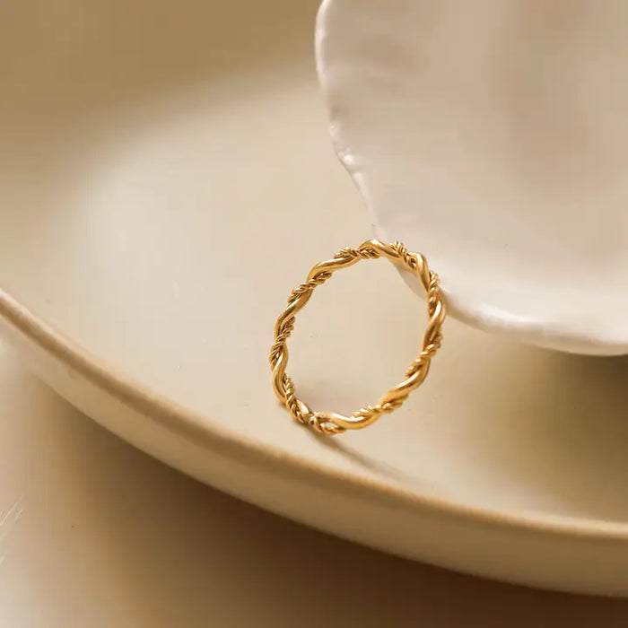 Avery Ring