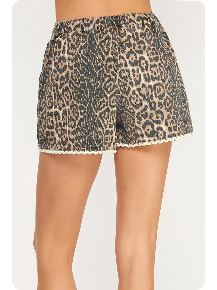 Laila Leopard Shorts