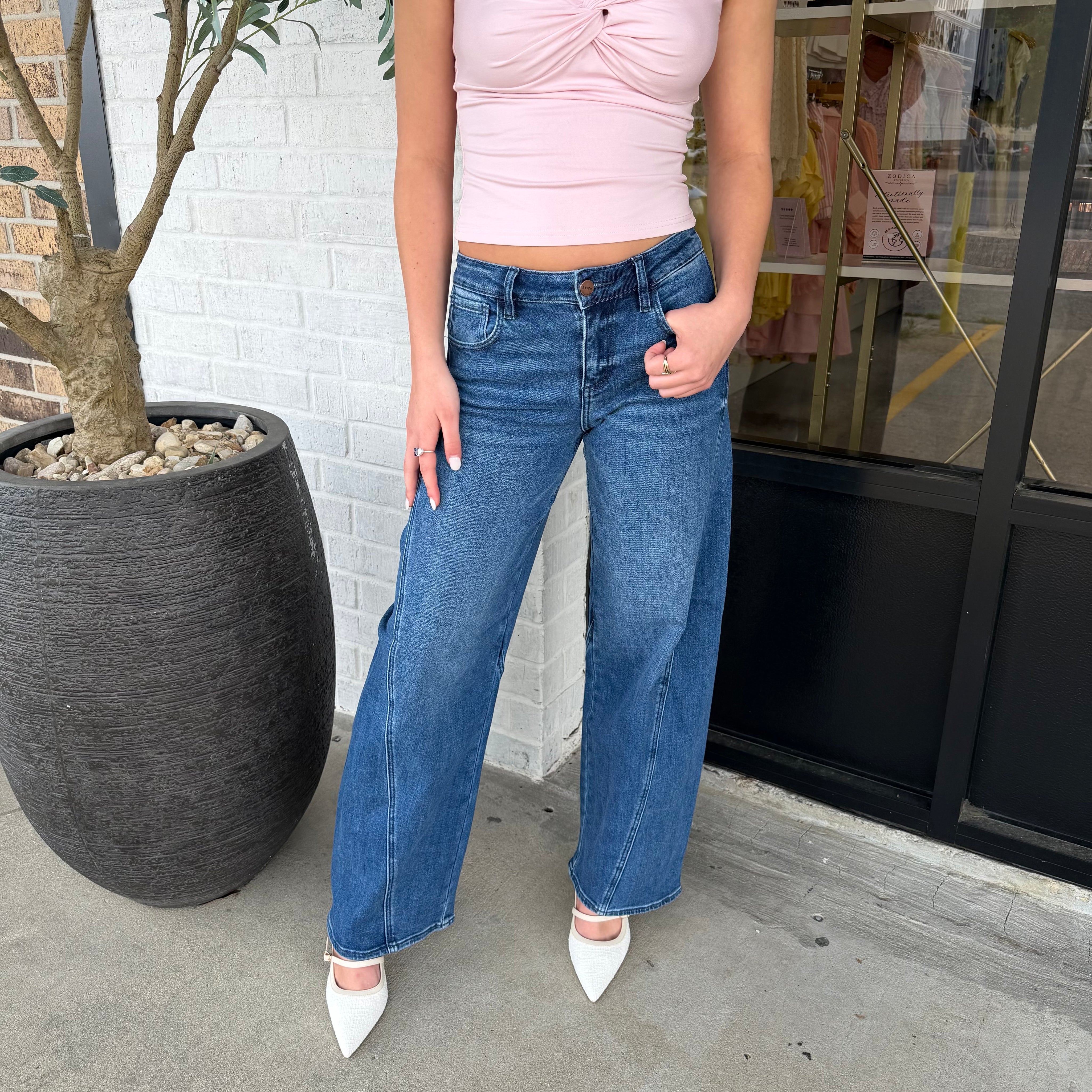 The Downtown Barrel Jean