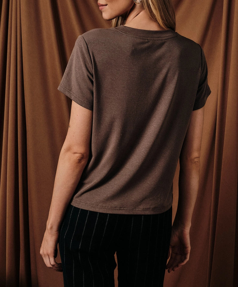 The Avery Essential Tee Mocha