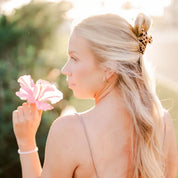 Small Classic Hair Clip Blonde Tortoise