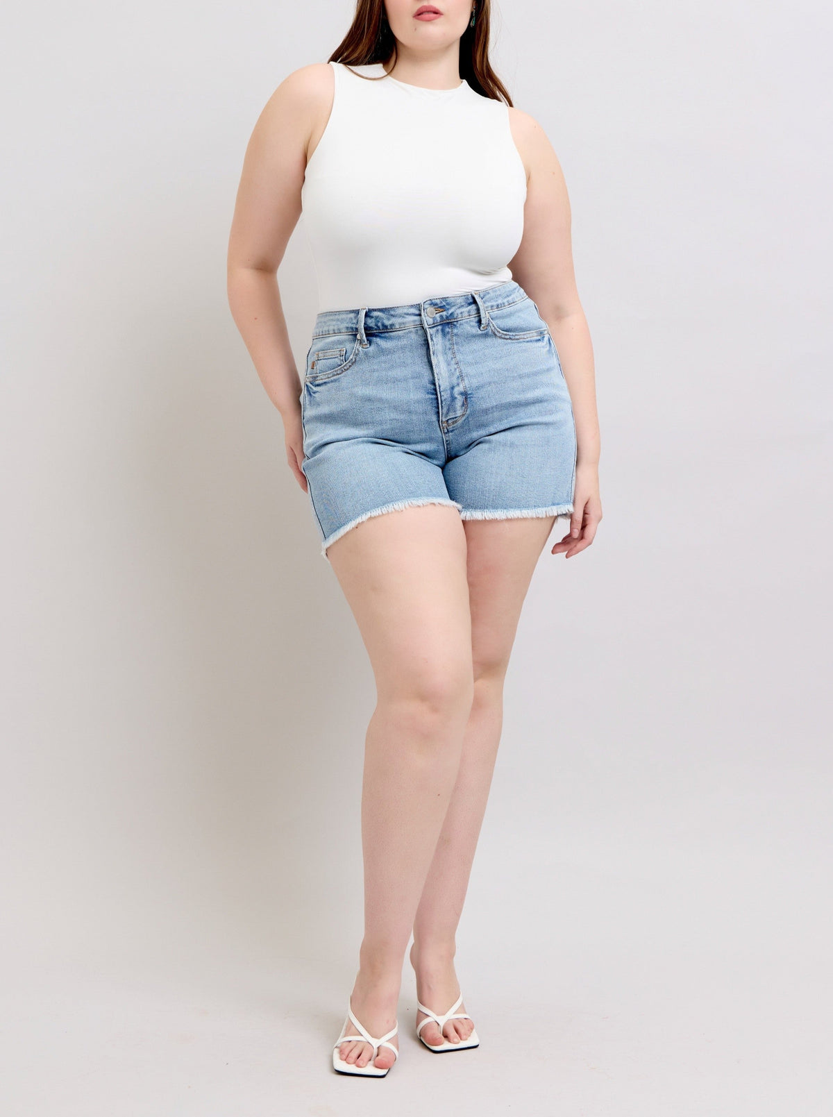 Judy Blue| HW Tummy Control Fray Hem Shorts