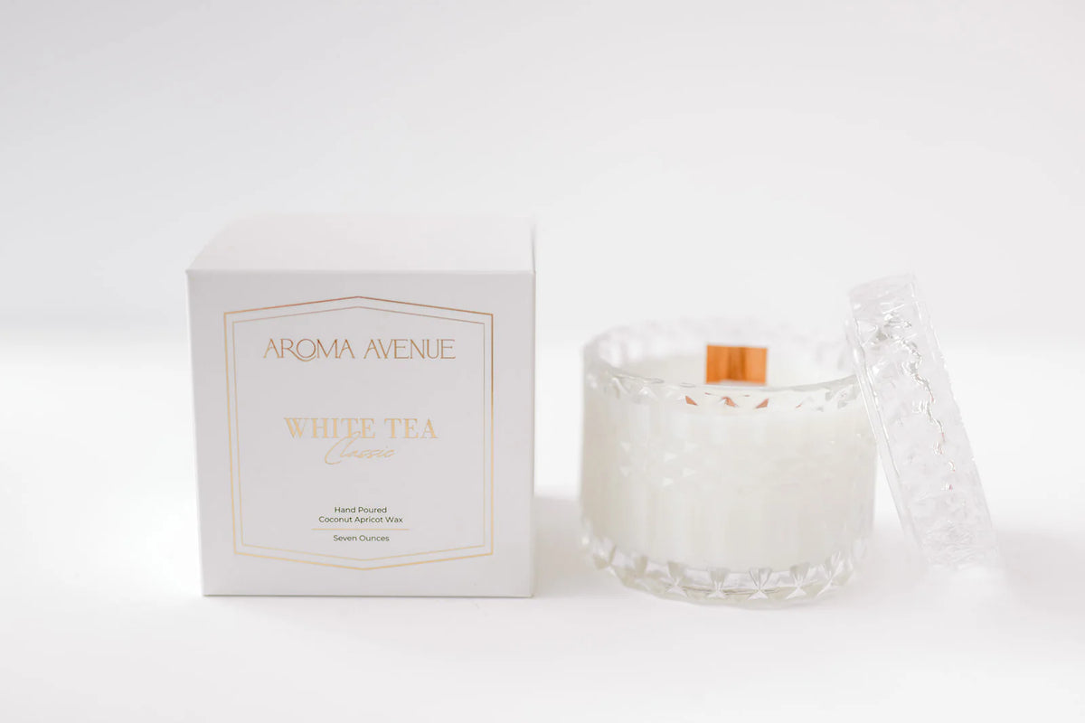 Aroma Avenue White Tea 7oz Candle