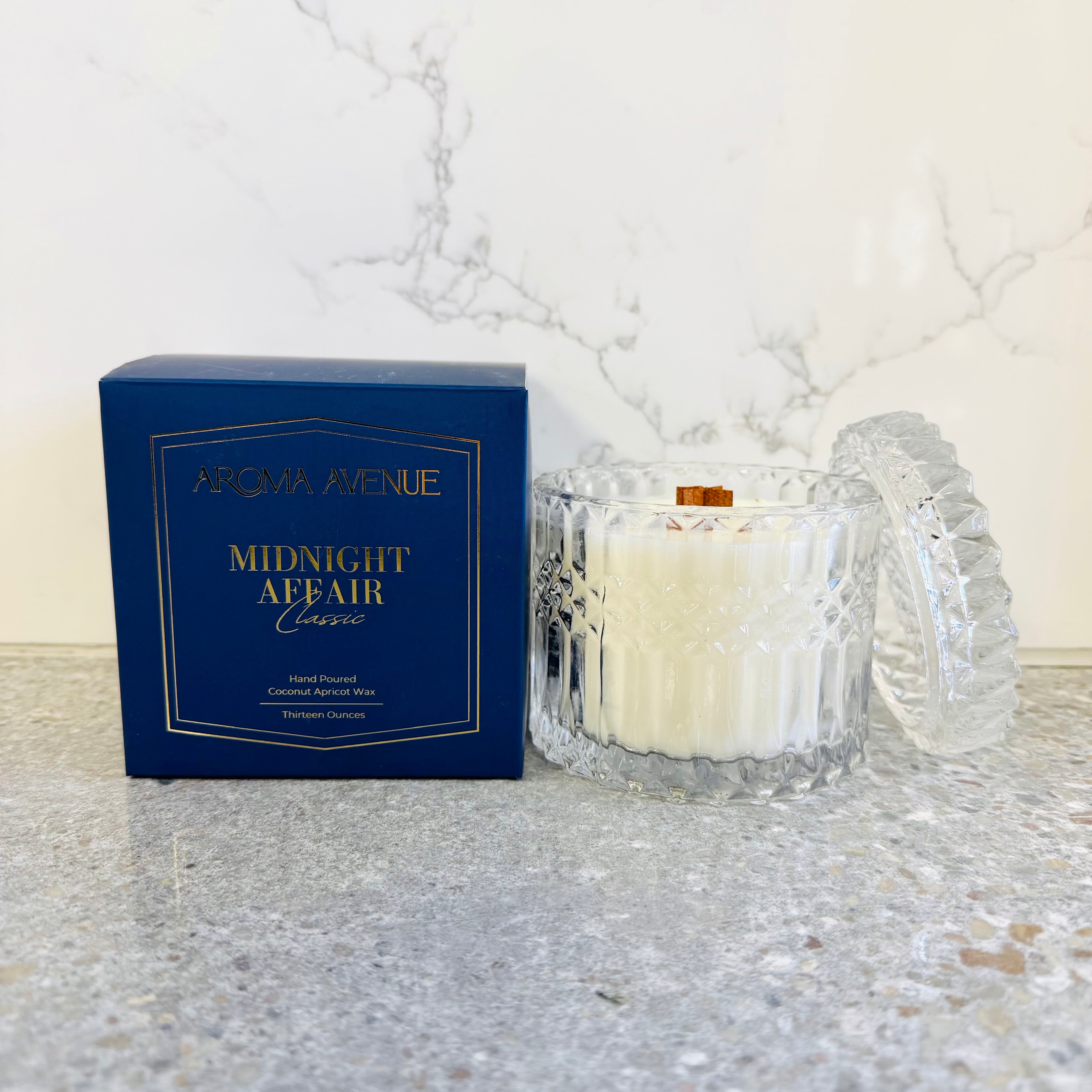 Aroma Avenue Midnight Affair 13oz Candle