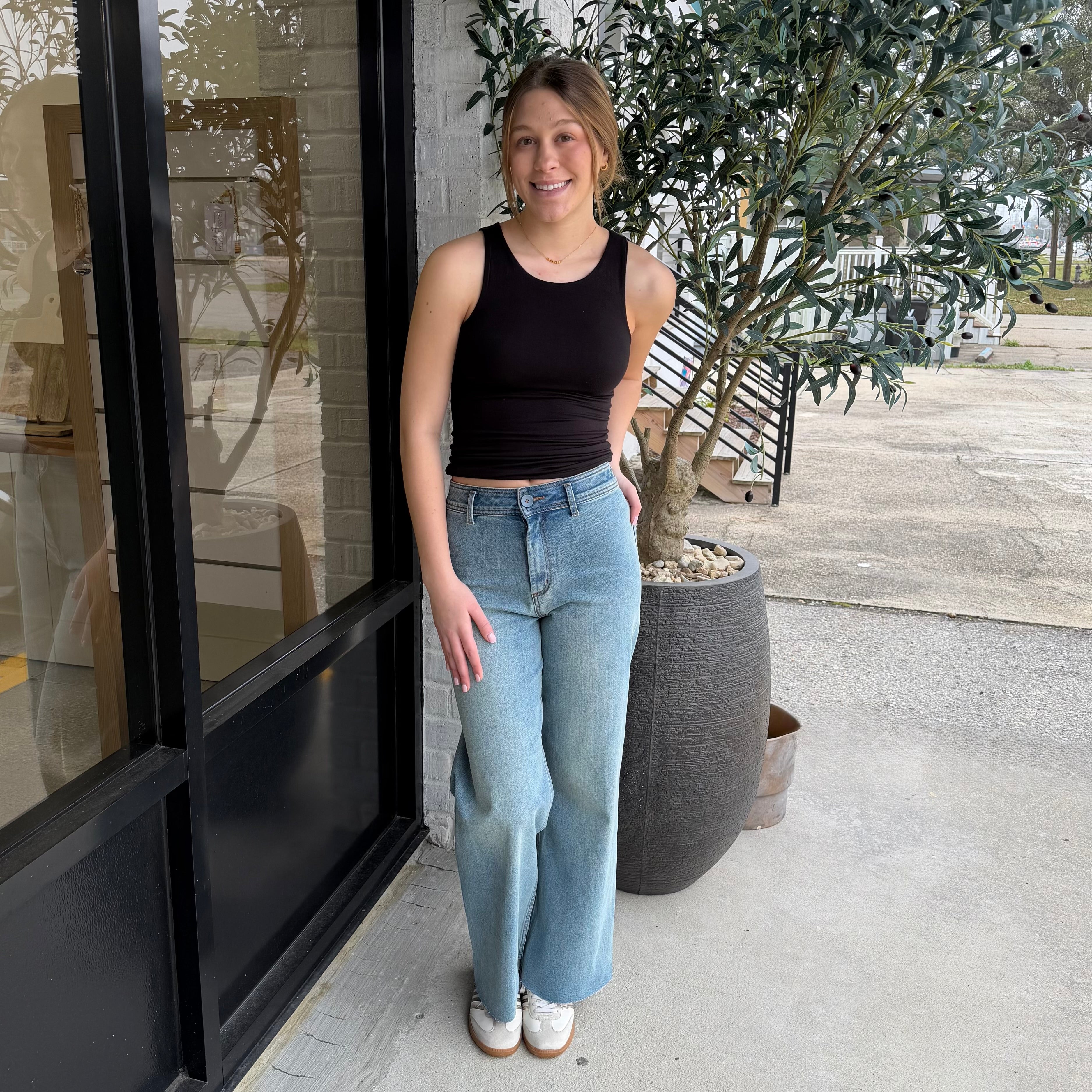 The Jordan Wide Leg Jean