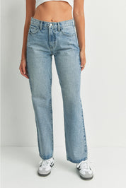 The Chill Girl Straight Medium Wash