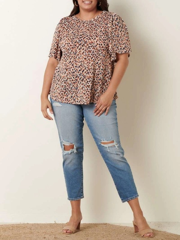 Curvy Gina Gino Print Top