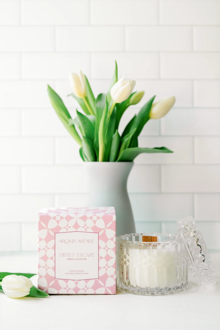 Aroma Avenue Sweet Escape 7oz Candle