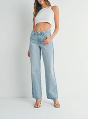 The Chill Girl Straight Light