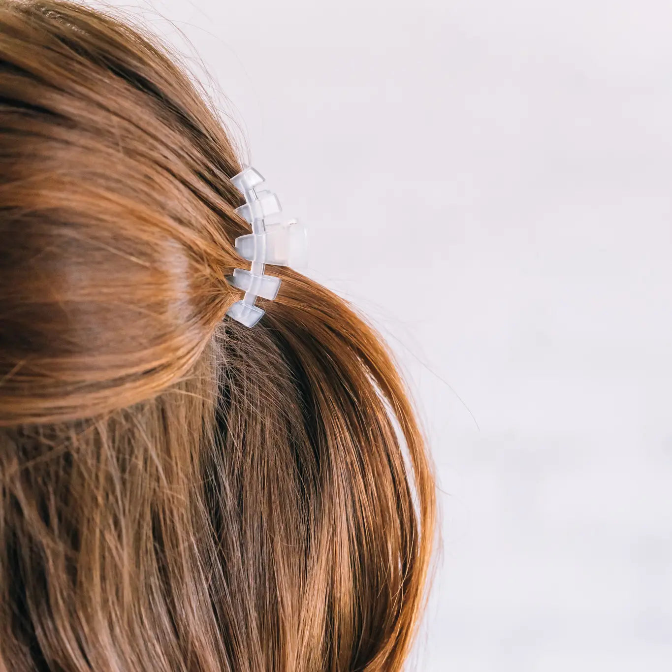 Tiny Classic Hair Clip Coconut White