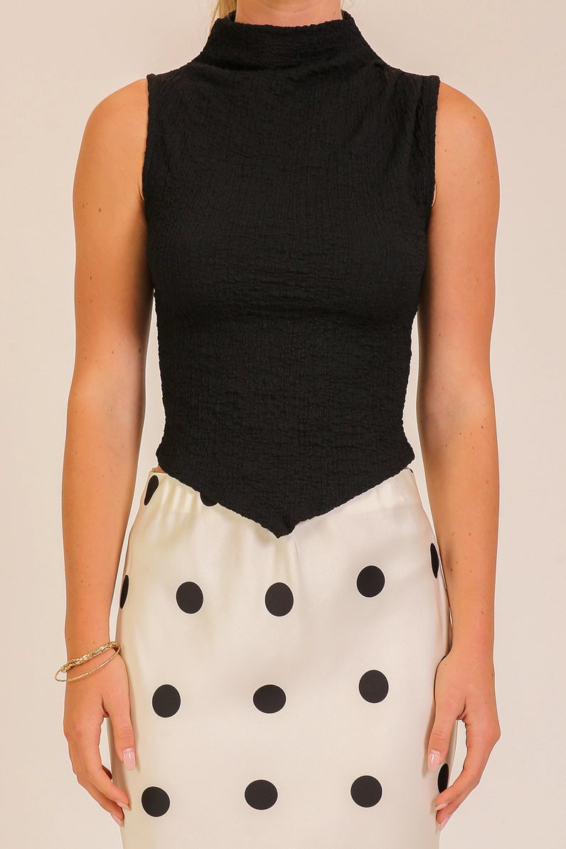 The Remi Pointed Hem Top Black