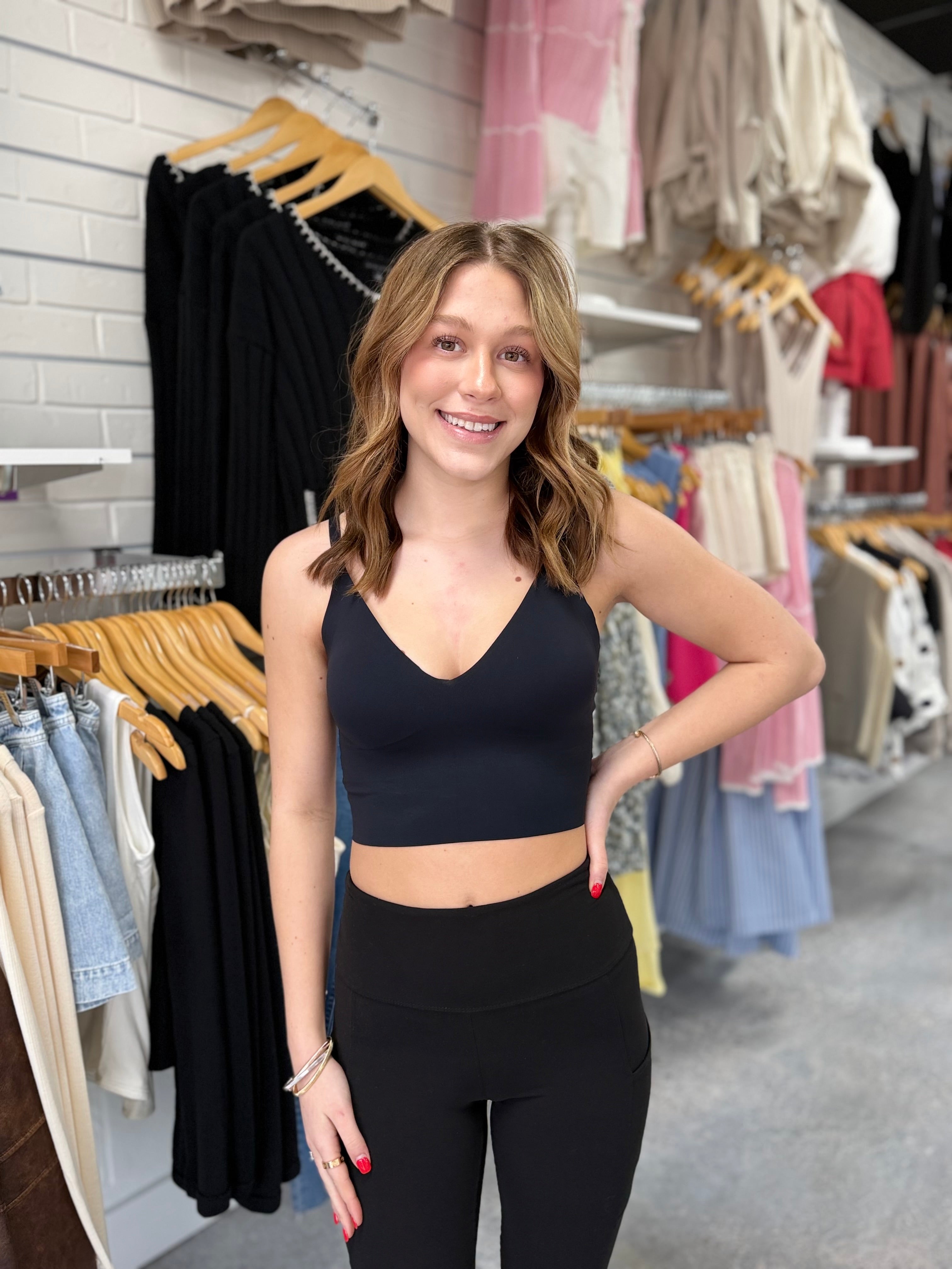 Seamless Serenity Crop Tank Black