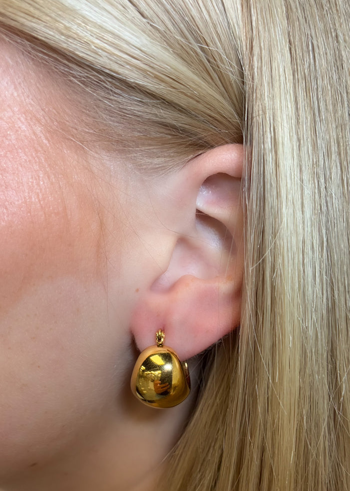 Isla Hoop Earrings