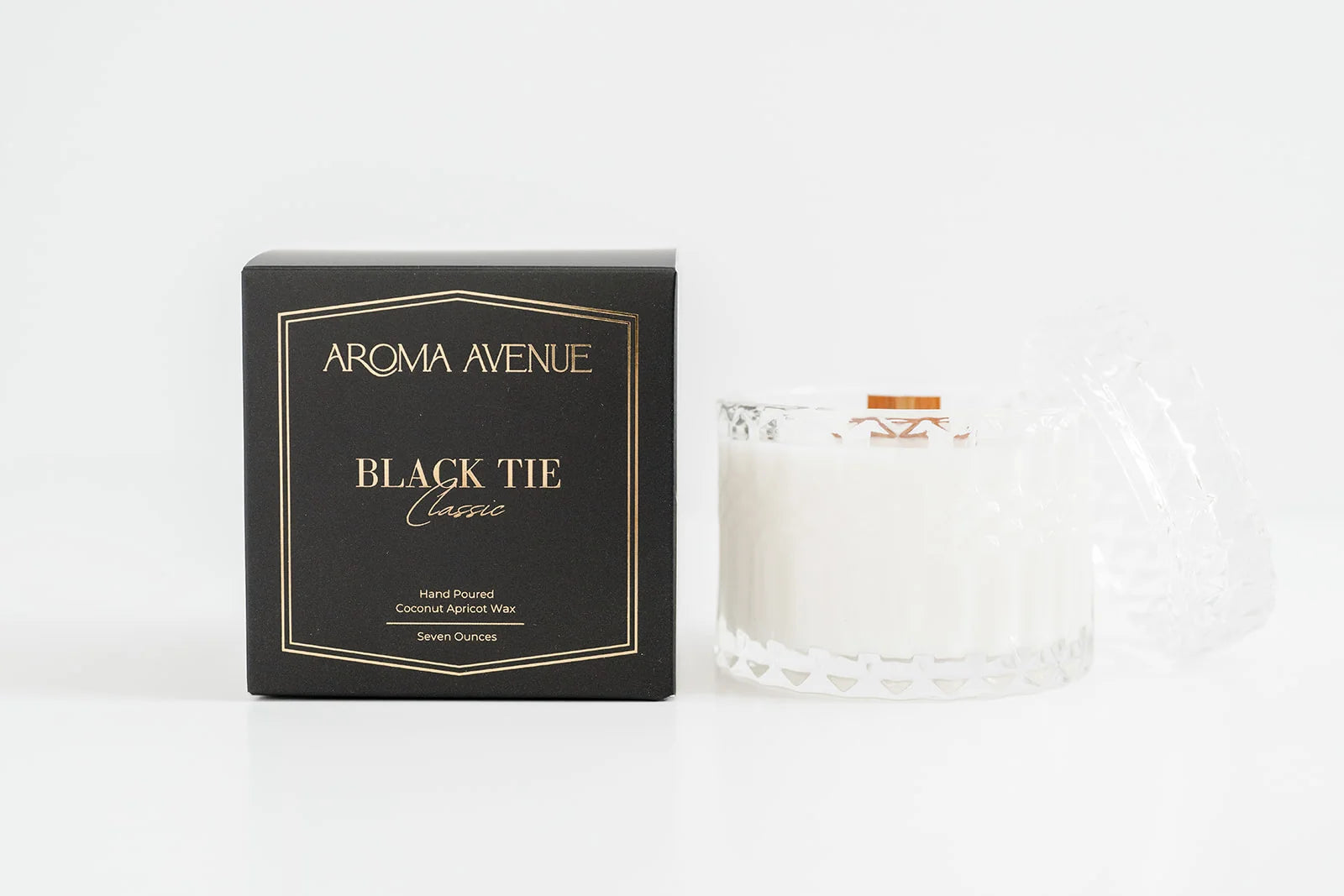 Aroma Avenue Black Tie 7oz Candle