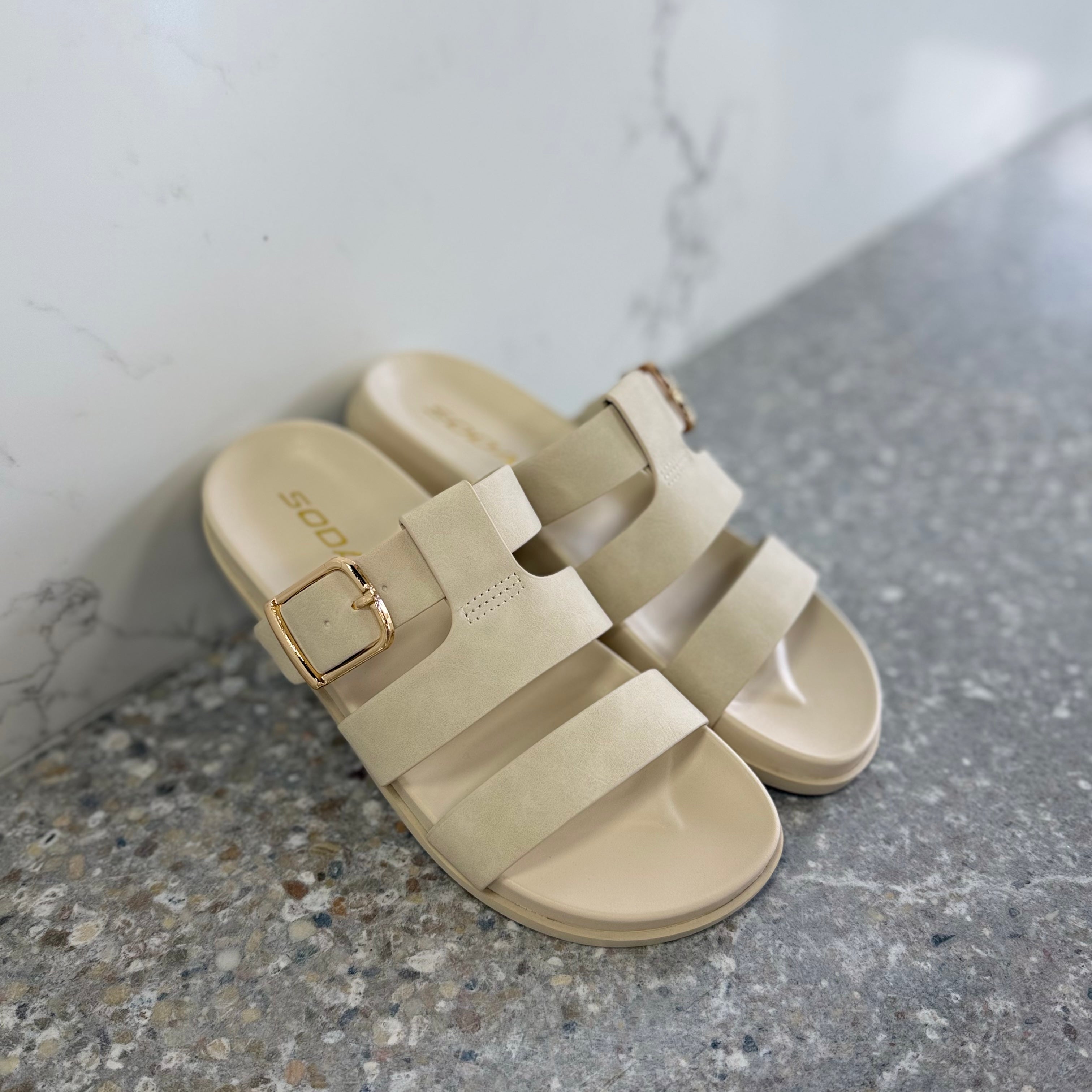 Camila Sandal