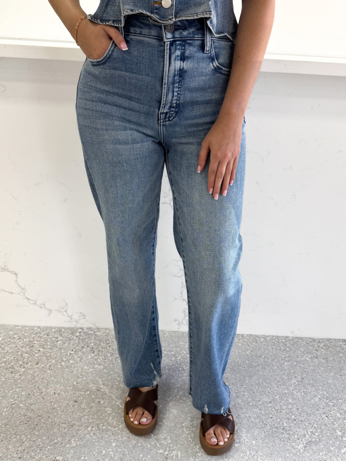 Tracey HR Cropped Straight Jeans