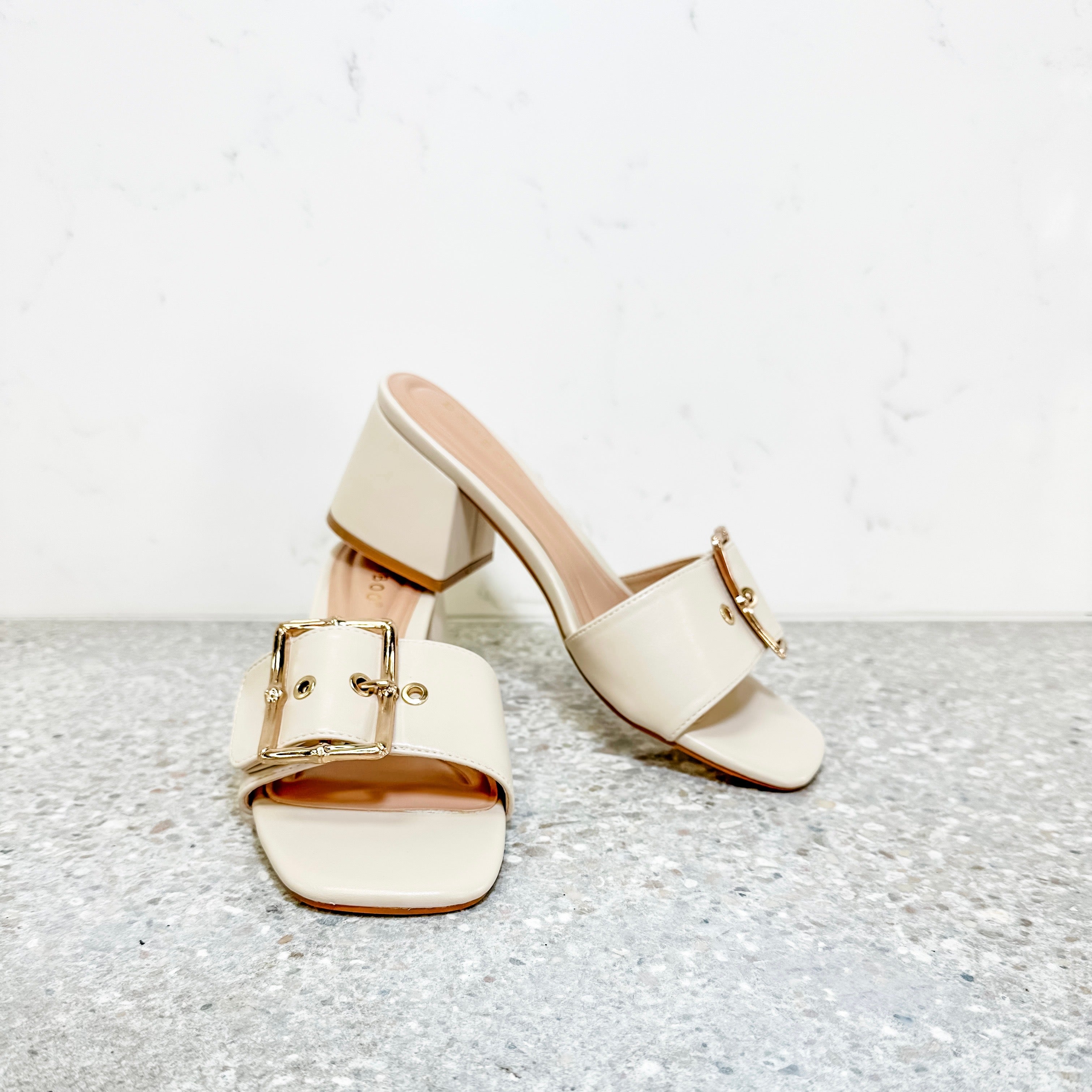 Bella Buckle Heel Ivory