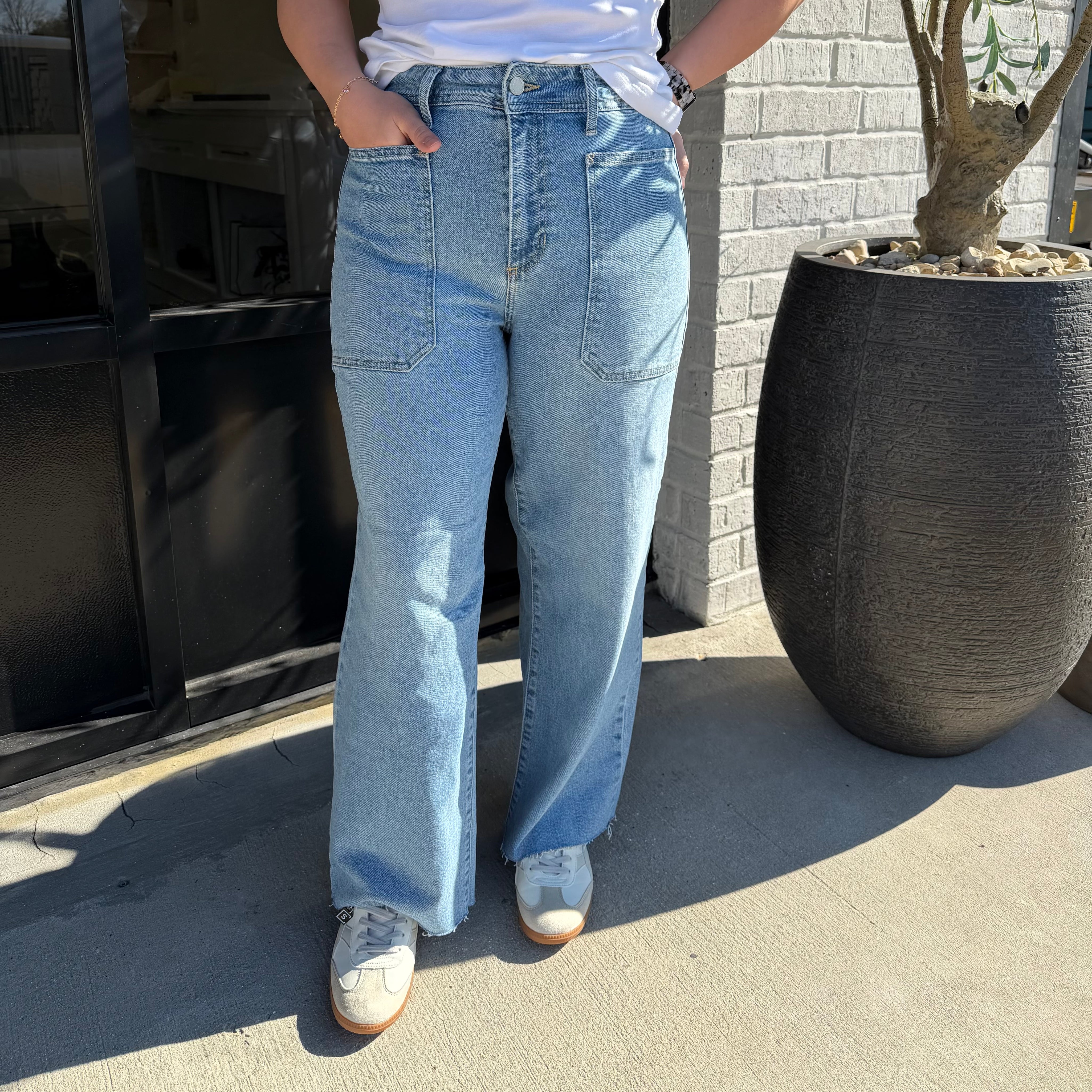 HR Utility Wide Leg Jean