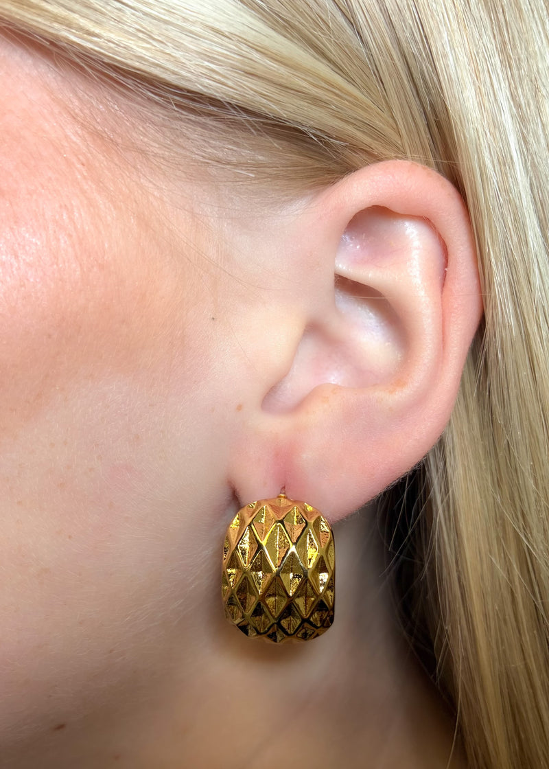 Ellie Hoop Earring