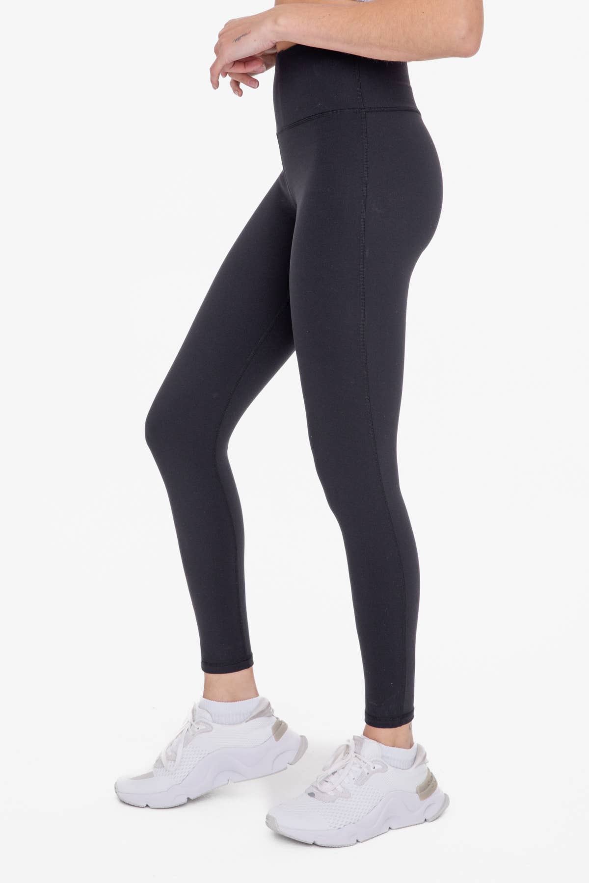 Essential Black Highwaist Leggings