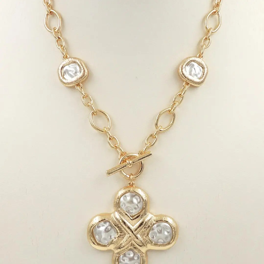 The Golden Pearl Drop Necklace