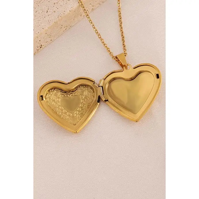 The Everlasting Locket Necklace