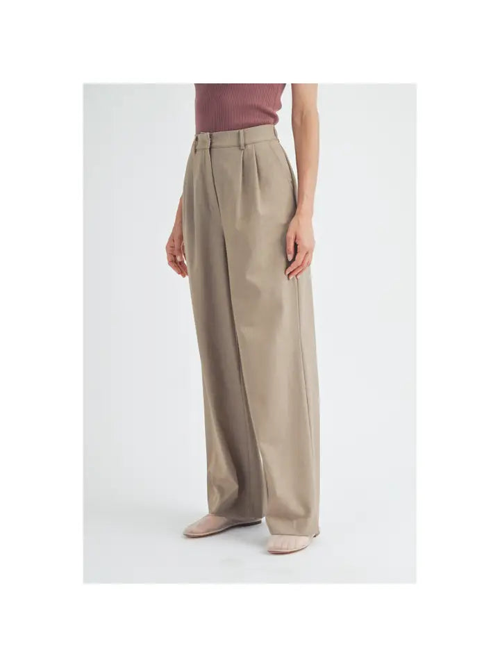 Pleated Slack Pants