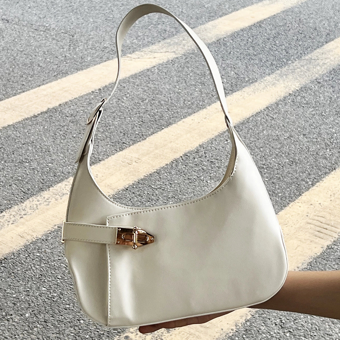 Riley Shoulder Bag White