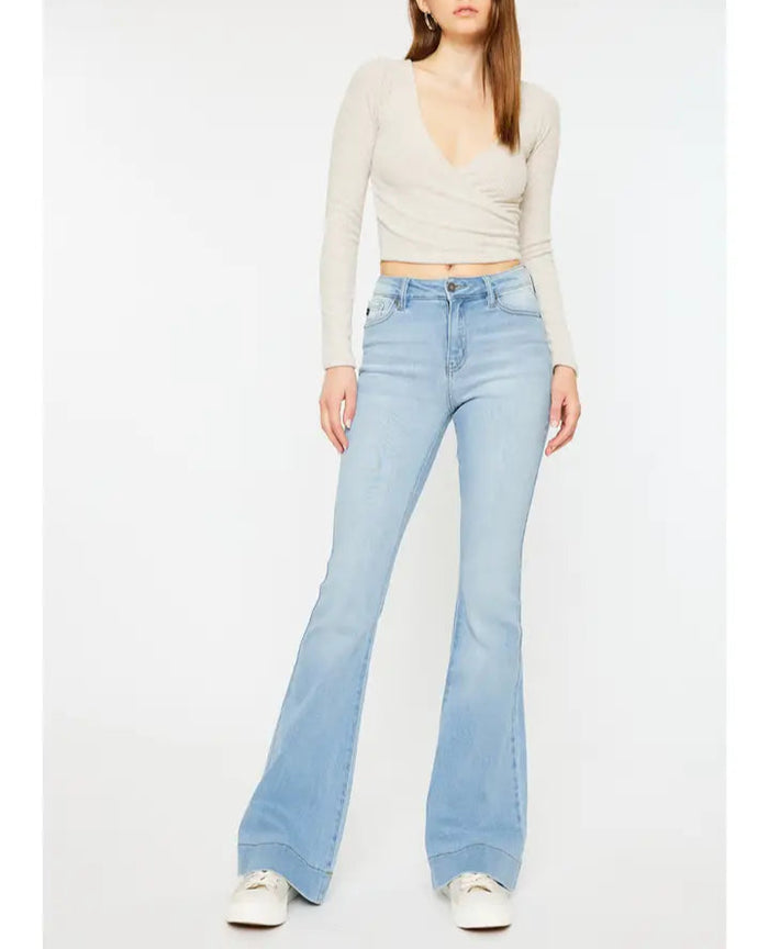 HR Flare Jeans