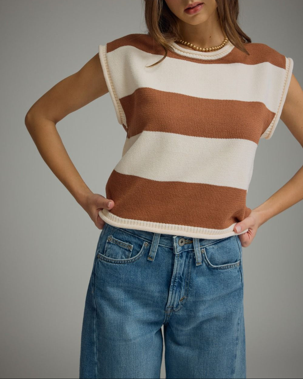 entro_fashion_top_t30752_041726_0049_1.jpg