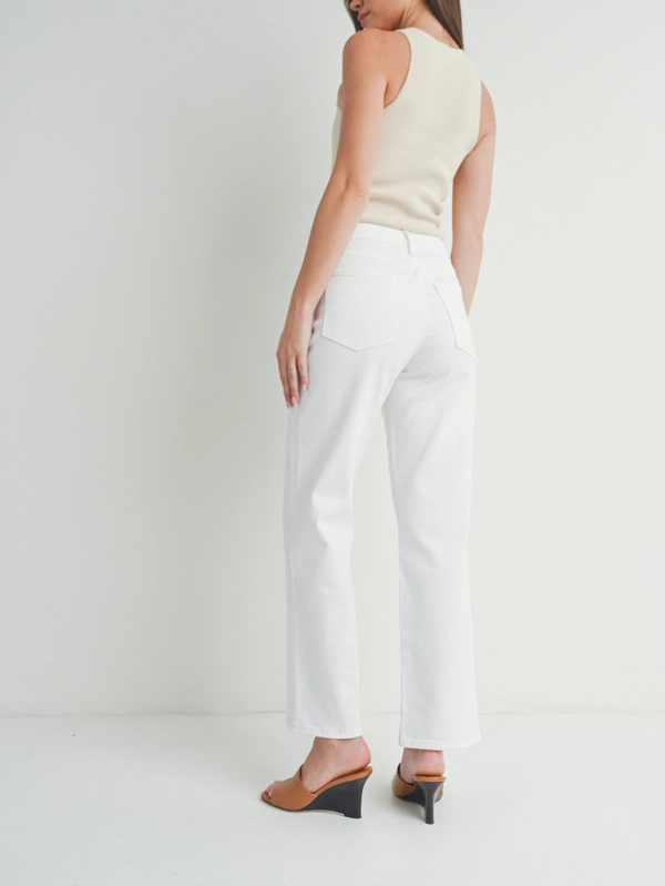 Relaxed Straight white Jeans