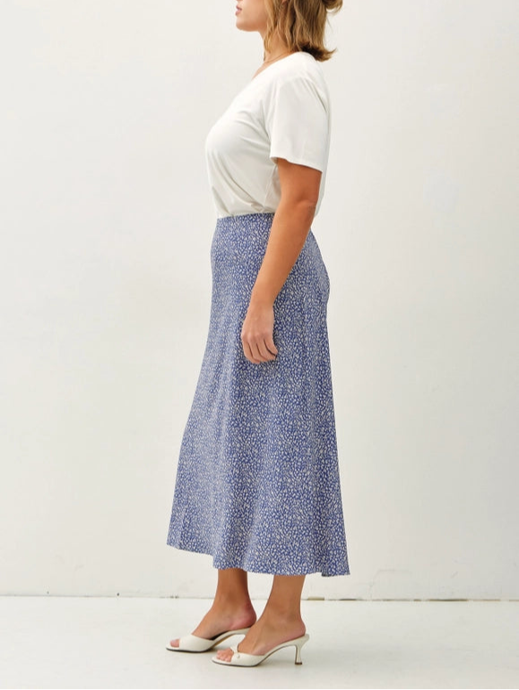 Curvy Melody Midi Skirt