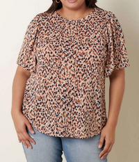 Curvy Gina Gino Print Top