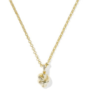 PARKER KNOT SHORT PENDANT NECKLACE GOLD