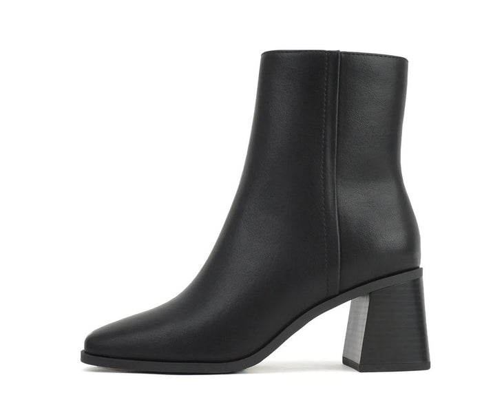 Chukar Black Bootie