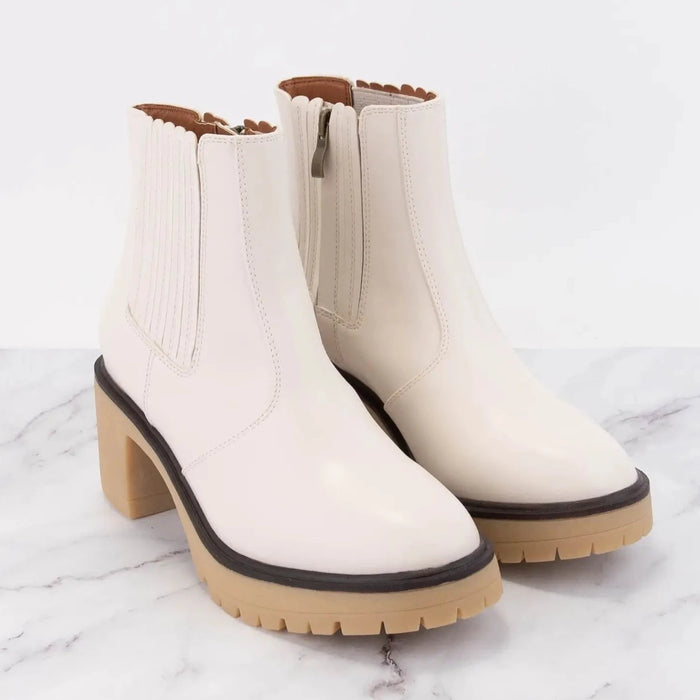 Winnie Off White Bootie